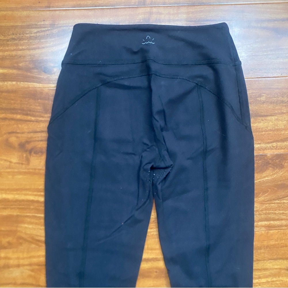 Beyond Yoga Women's Black Lowrise Leggings Size Medium Activewear Pilates Gym - Picture 5 of 16